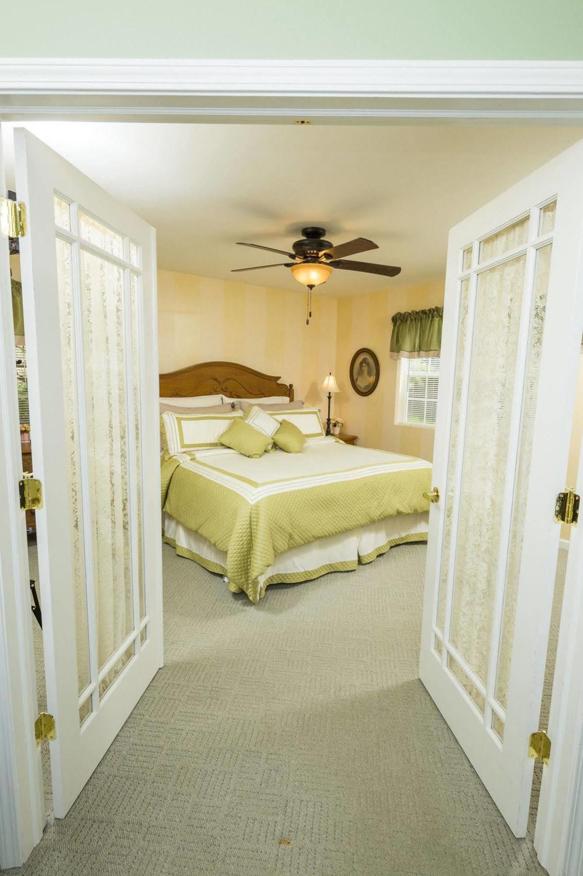 Hawk Valley Retreat & Cottages 加利纳 外观 照片