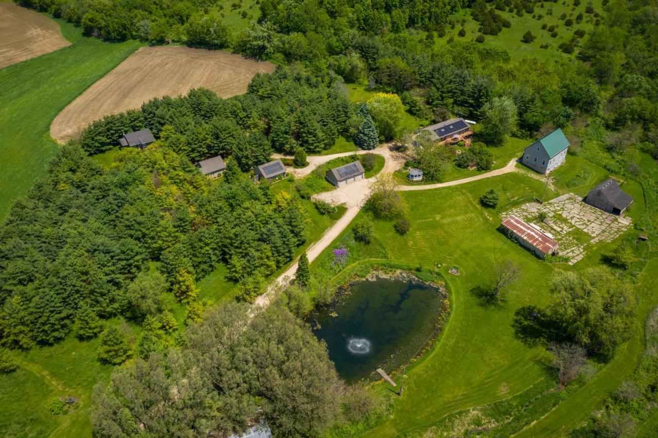 Hawk Valley Retreat & Cottages 加利纳 外观 照片